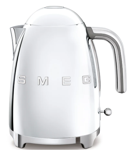 Smeg 50-style kettle in polished chrome